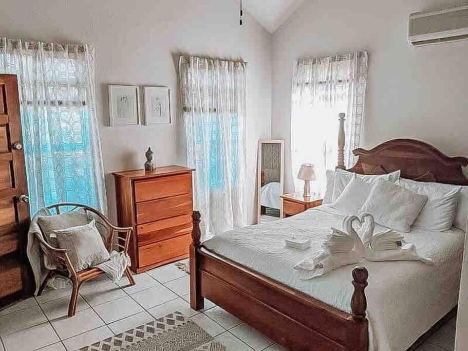 Vacation Home Blue Lotus Caye Caulker Exterior foto
